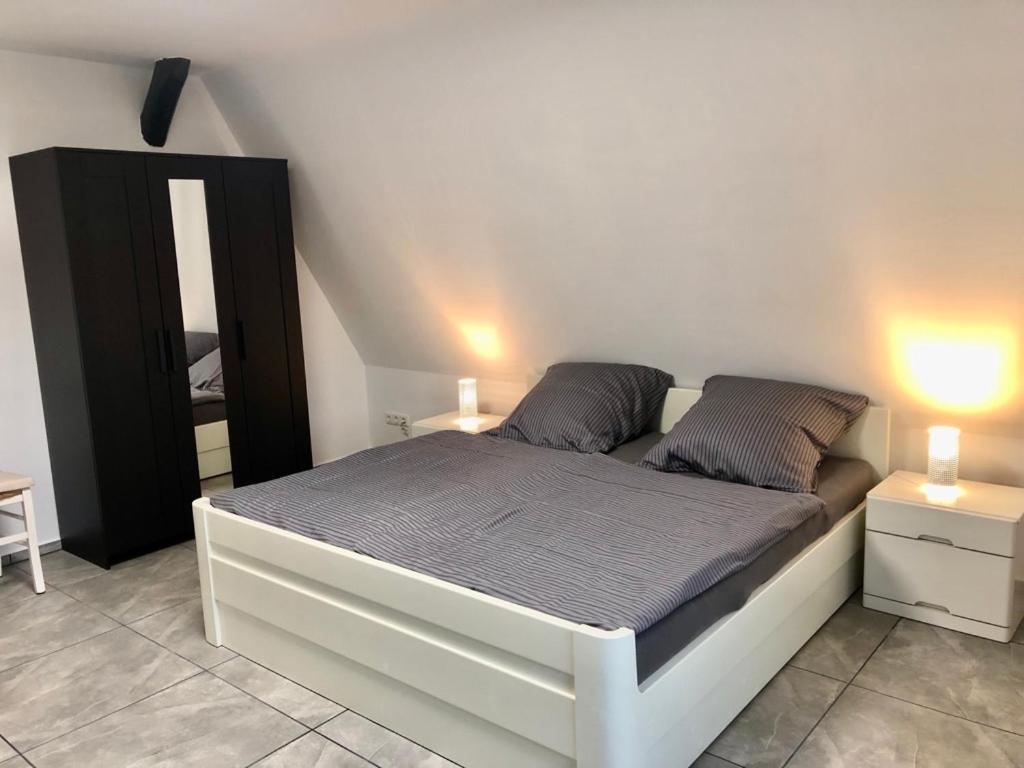 Dachgeschosswohnung Mit Seeblick Ahrensbok Buitenkant foto