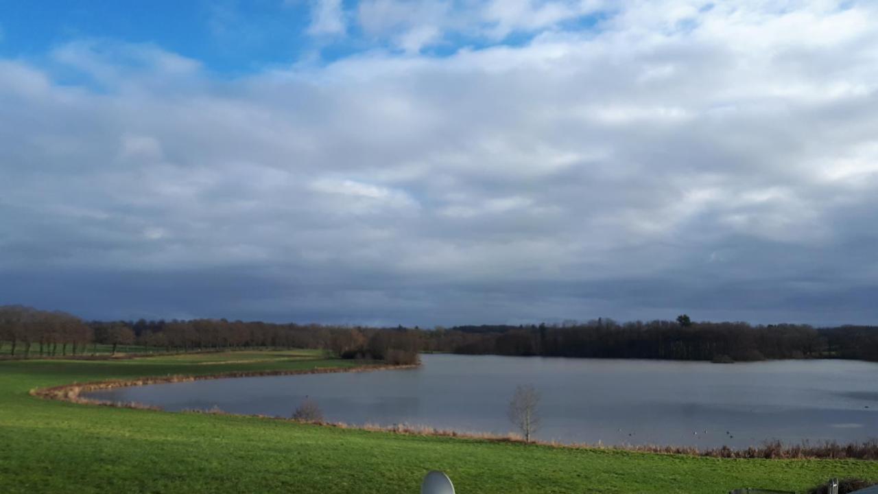 Dachgeschosswohnung Mit Seeblick Ahrensbok Buitenkant foto